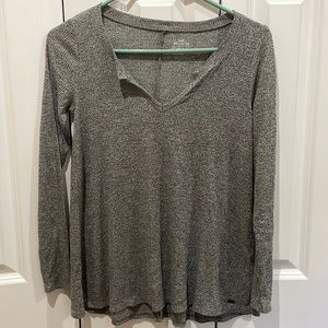 Hollister long sleeve top size small